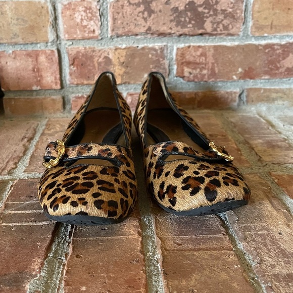 Arturo Chiang Aryane Buckle Leopard Flats - Picture 6 of 9